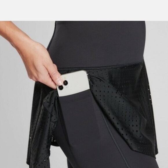 Athleta a Gsme 2 in 1 Crop skirt Skort Leggings Black Sz.MED - Picture 4 of 7